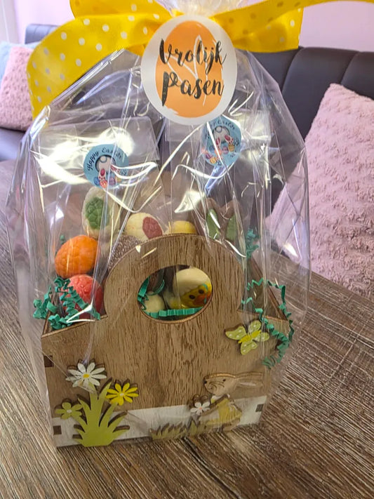 Paaspakket houten kistje